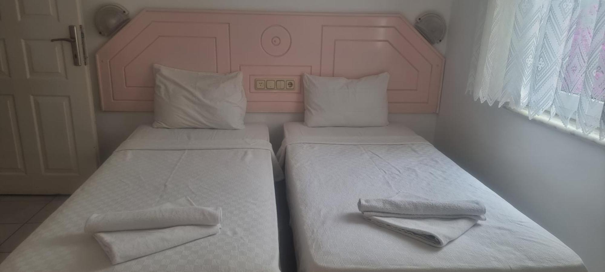 Pembe Koesk Apart Otel Fethiye Quarto foto